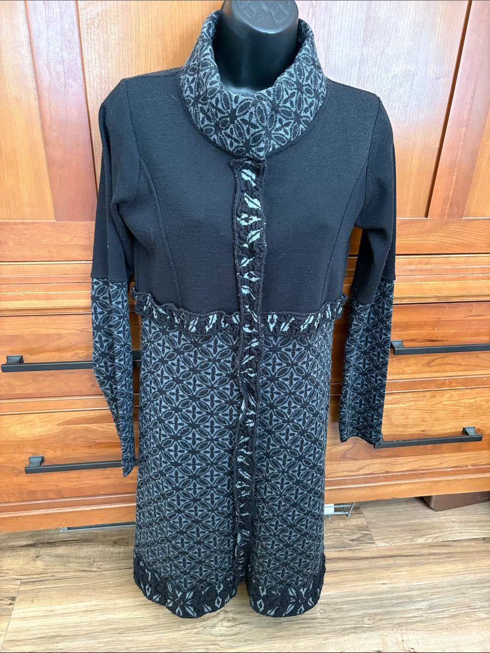 LO RI wool blend Patterned Long Cardigan with Contrast Collar
